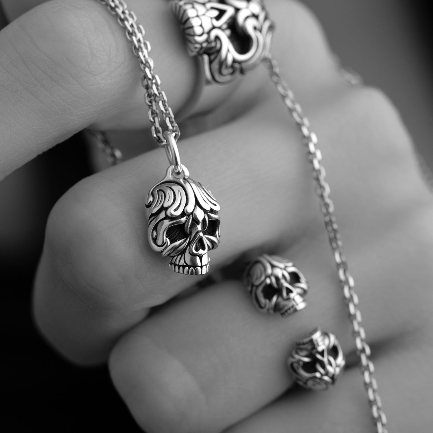 Open Lace Skull Ring