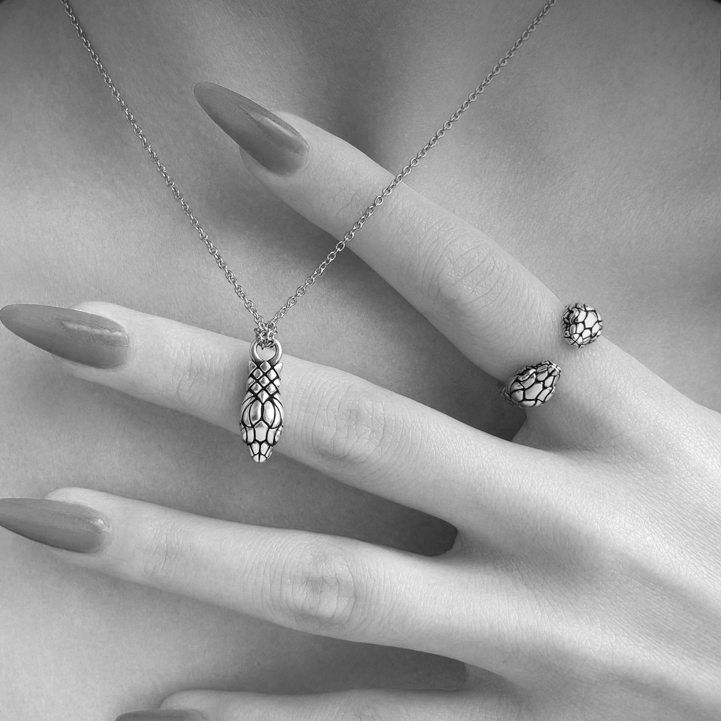 Elegant silver snake jewelry set