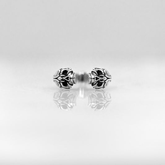 Gothic silver open skull ring