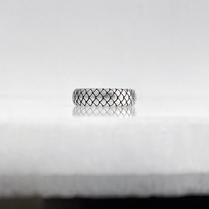 Sterling silver Fish Scale pattern ring