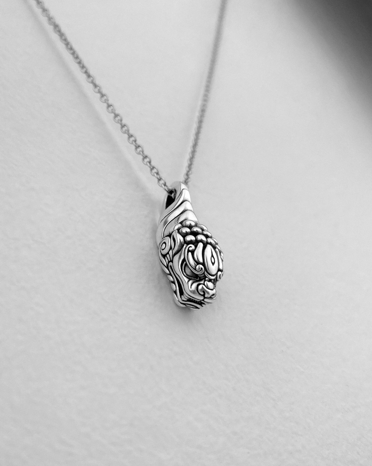Small silver Foo Dog pendant