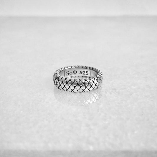 Sterling silver Fish Scale pattern wedding band